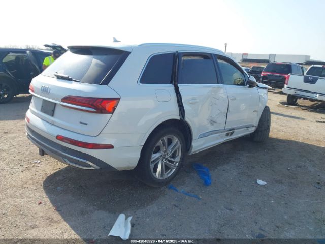 2020 AUDI Q7 WA1AXAF73LD007509 Photo 3
