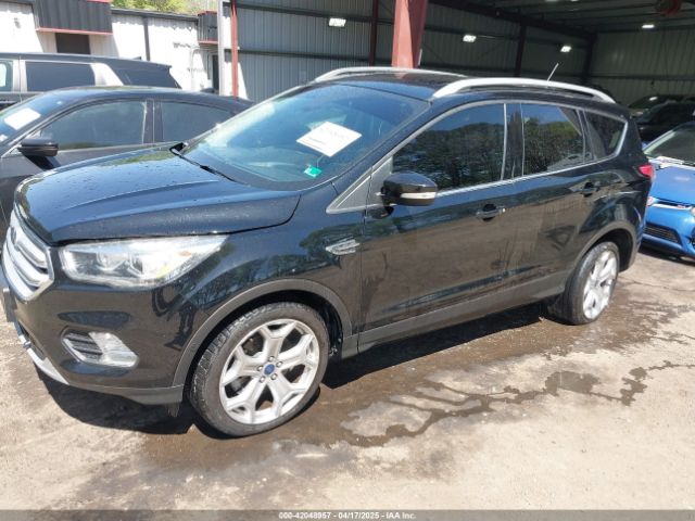 1FMCU9J95JUA79917 Ford Escape Titanium