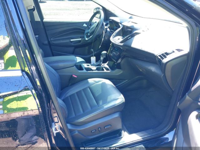 1FMCU9J95JUA79917 Ford Escape Titanium