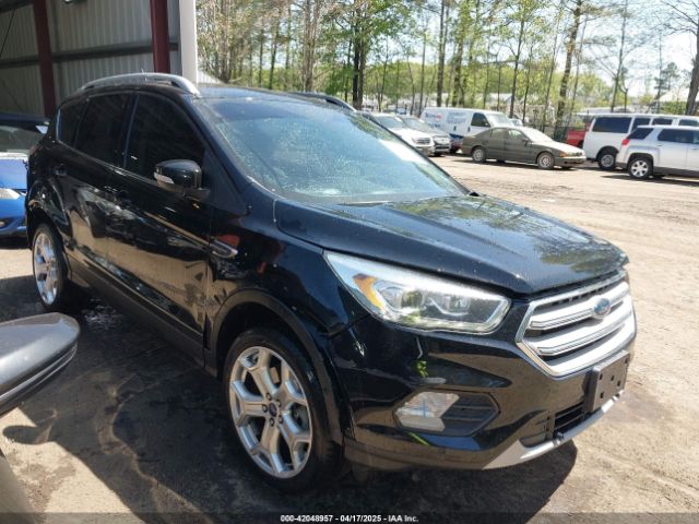 1FMCU9J95JUA79917 Ford Escape Titanium
