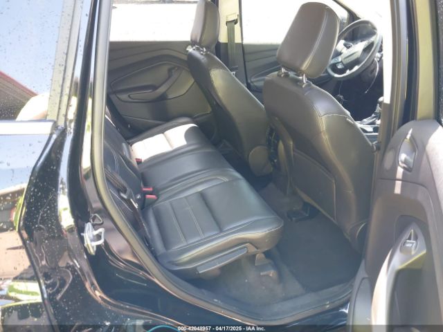 1FMCU9J95JUA79917 Ford Escape Titanium
