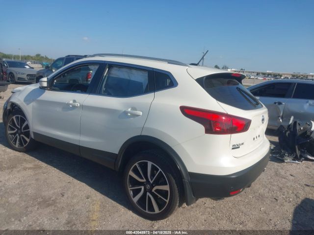 JN1BJ1CP2KW525293 Nissan Rogue Sport Sl