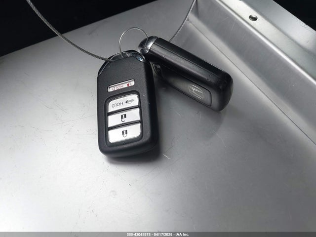 1HGCV1F17KA085888 Honda ACCORD LX