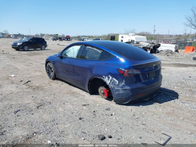 7SAYGDEF4PF844933 Tesla Model Y
