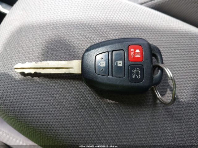 2T1BURHE4HC959954 Toyota COROLLA LE