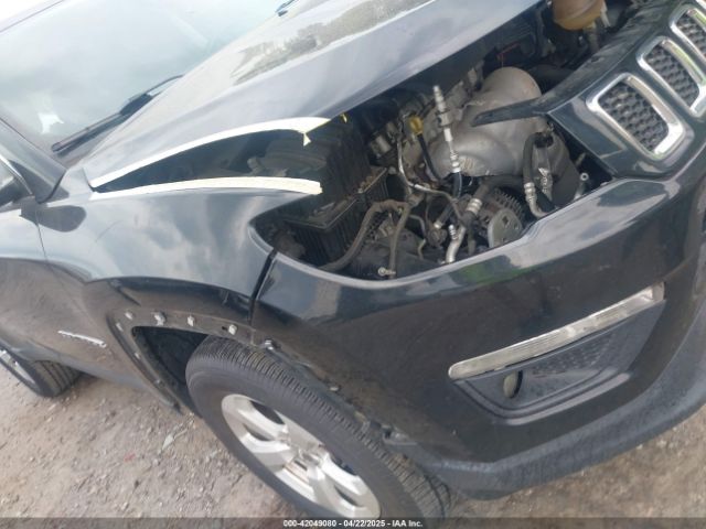 3C4NJDBB9JT239771 Jeep Compass Latitude 4x4