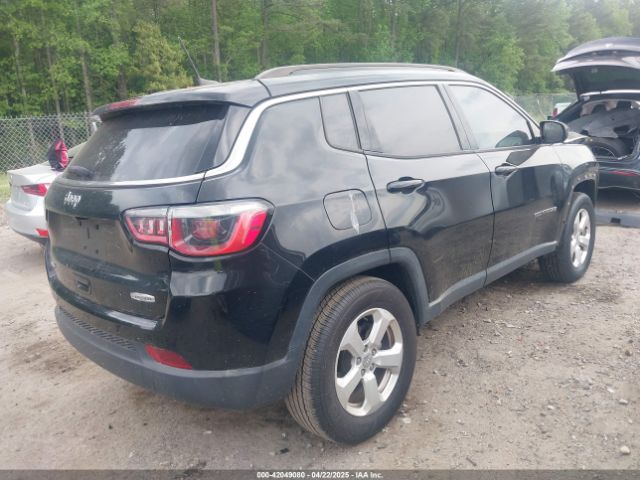 3C4NJDBB9JT239771 Jeep Compass Latitude 4x4