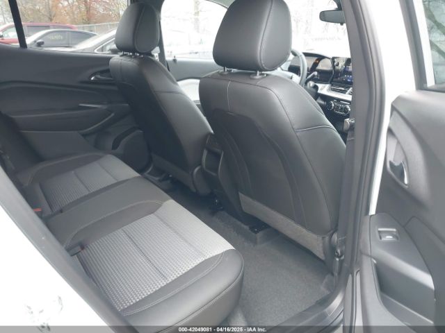 2025 CHEVROLET TRAX KL77LHEP0SC140915 Photo 7