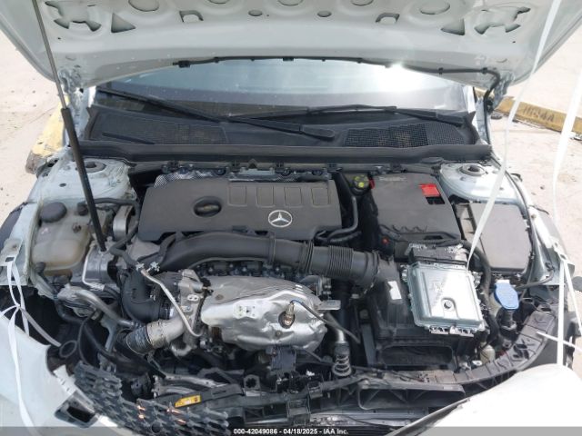2022 MERCEDES-BENZ A 220 W1K3G4FB2NJ357146 Photo 9