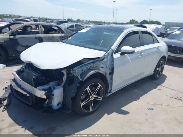 2022 MERCEDES-BENZ A 220 W1K3G4FB2NJ357146 Photo 1
