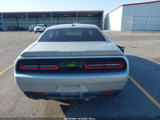 2C3CDZAG6KH674268 Dodge Challenger Sxt