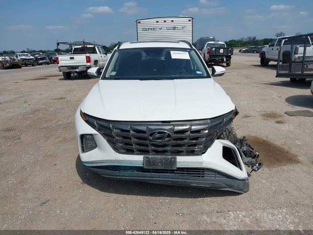 5NMJC3AE8NH029776 Hyundai TUCSON SEL