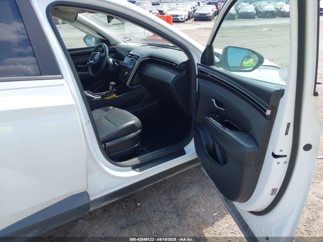 5NMJC3AE8NH029776 Hyundai TUCSON SEL