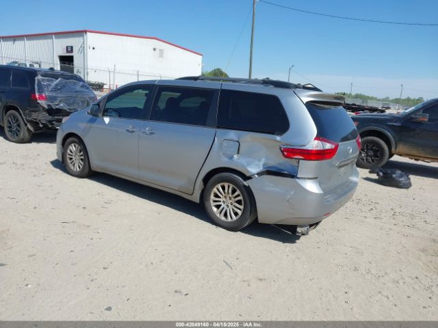 5TDYK3DC8FS529981 Toyota Sienna Xle 8 Passenger