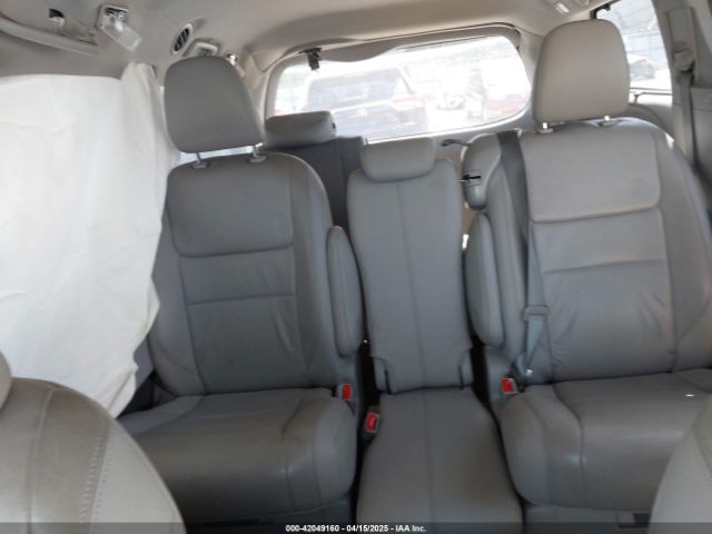 5TDYK3DC8FS529981 Toyota Sienna Xle 8 Passenger