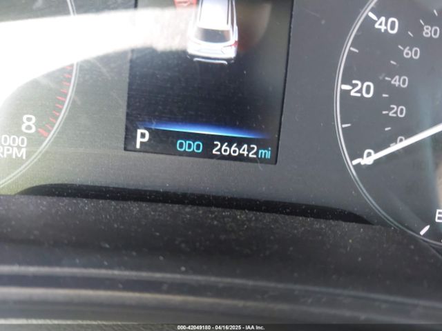 7MUCAAAG8RV083172 Toyota Corolla Cross Le