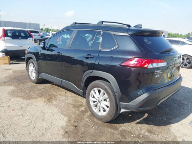 7MUCAAAG8RV083172 Toyota Corolla Cross Le