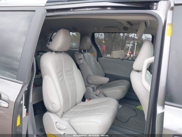 5TDYK3DC0ES422700 Toyota Sienna Xle V6 8 Passenger