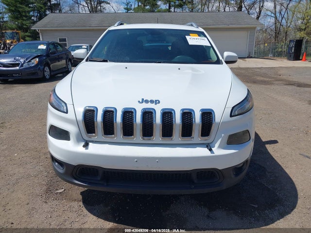 1C4PJMCS3GW133617 Jeep Cherokee Latitude