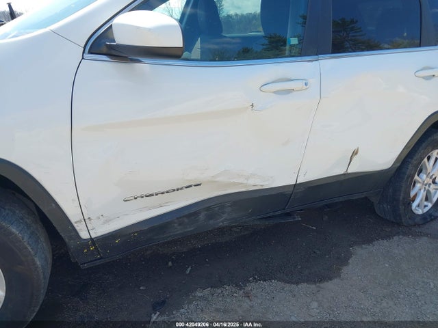 1C4PJMCS3GW133617 Jeep Cherokee Latitude