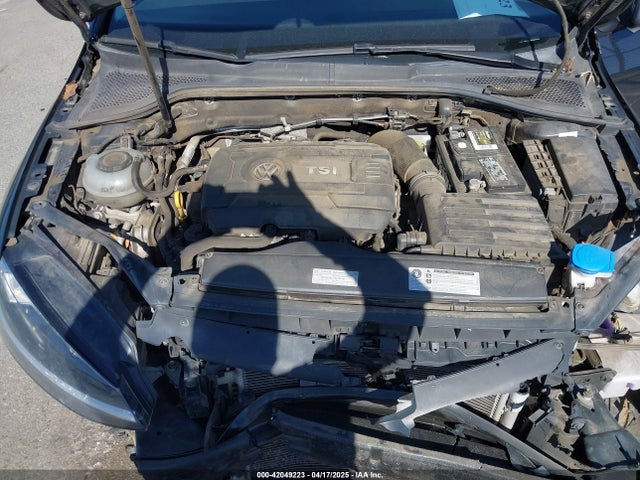 3VWL17AU5JM757024 Volkswagen Golf Sportwagen Tsi Sel