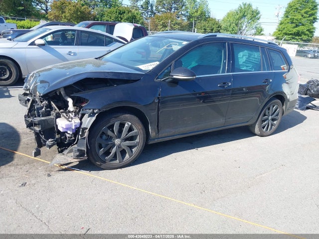 3VWL17AU5JM757024 Volkswagen Golf Sportwagen Tsi Sel