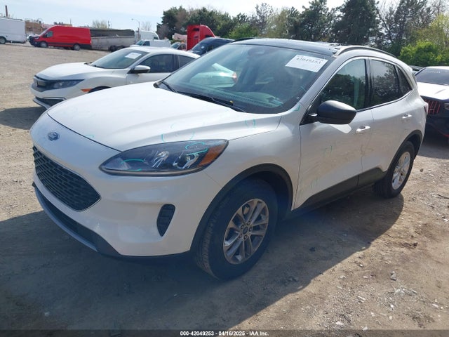 1FMCU9G66NUA79069 Ford ESCAPE SE
