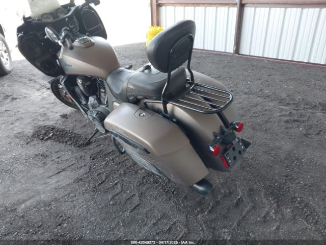 2021 INDIAN MOTORCYCLE CO. CHALLENGER 56KLCDRR9M3397767 Photo 2
