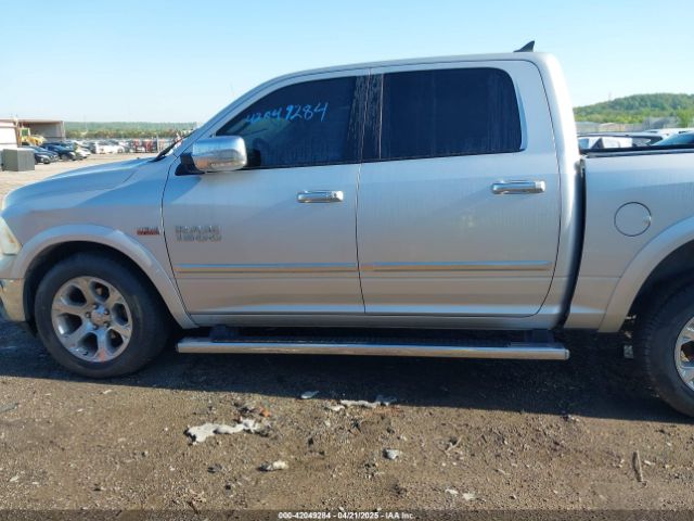1C6RR7NT8HS832413 RAM 1500 Laramie  4x4 5'7 Box
