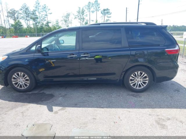5TDYK3DC9FS566344 Toyota Sienna Xle 8 Passenger