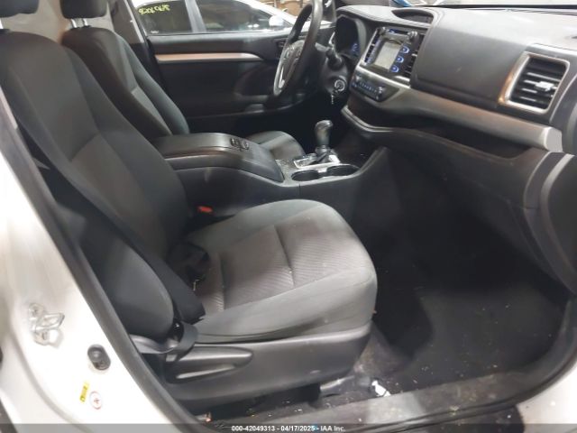 5TDZZRFH5JS250363 Toyota Highlander Le