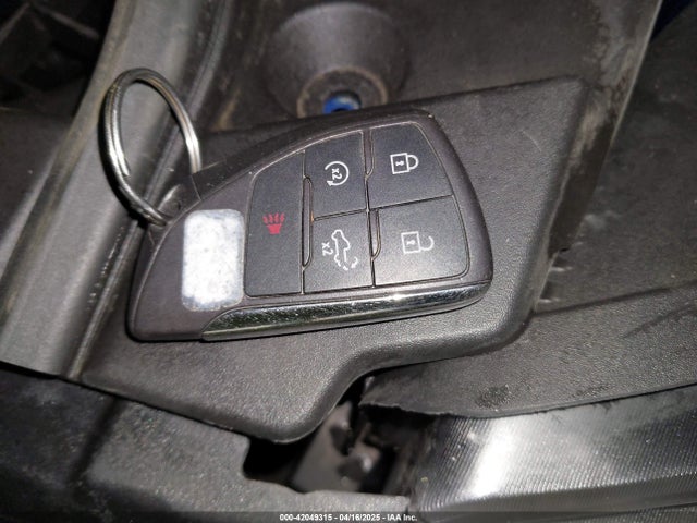 1GCPDBEK5PZ130354 Chevrolet Silverado 1500 4wd  Short Bed Custom