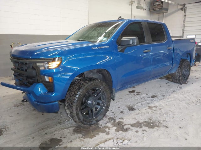 1GCPDBEK5PZ130354 Chevrolet Silverado 1500 4wd  Short Bed Custom