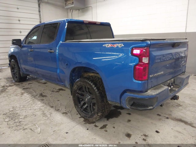 1GCPDBEK5PZ130354 Chevrolet Silverado 1500 4wd  Short Bed Custom
