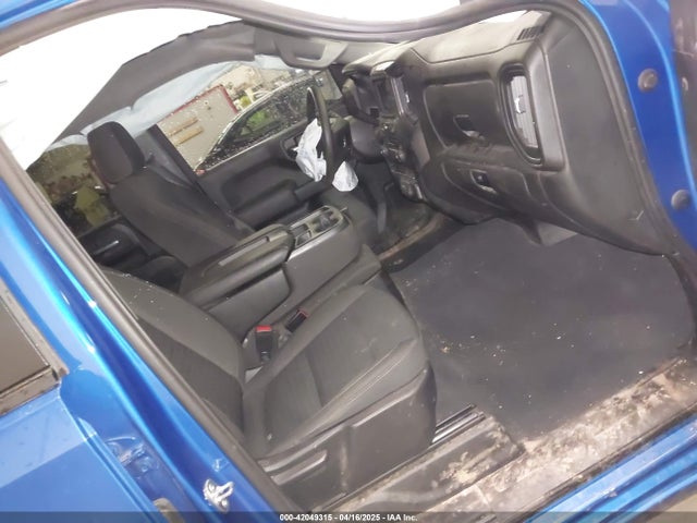 1GCPDBEK5PZ130354 Chevrolet Silverado 1500 4wd  Short Bed Custom
