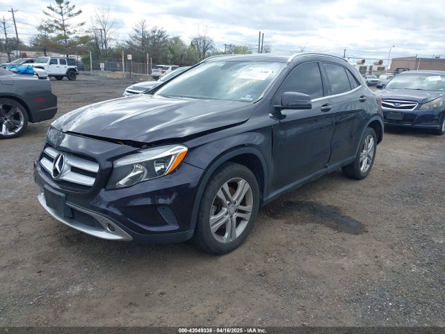 WDCTG4GB0FJ114889 Mercedes-Benz Gla 250 4matic