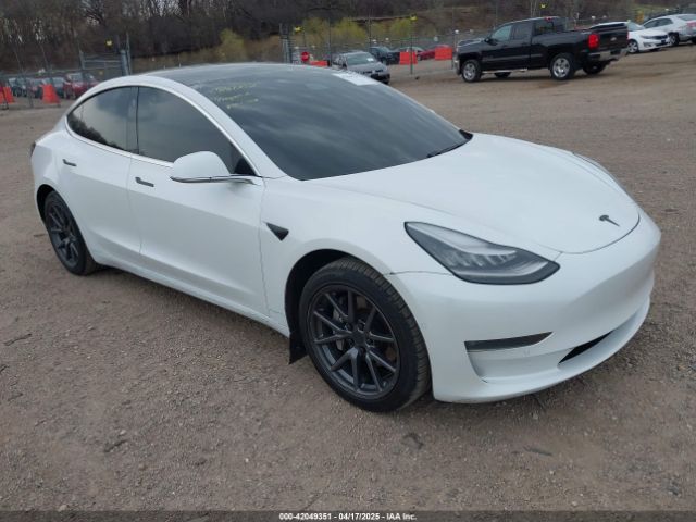 2019 TESLA MODEL 3 5YJ3E1EB1KF388052 Photo 0