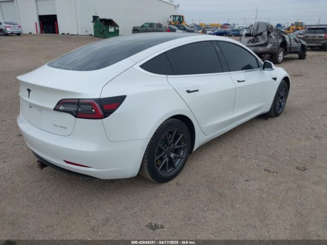 2019 TESLA MODEL 3 5YJ3E1EB1KF388052 Photo 3