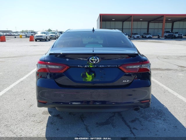 4T1F11AK1NU073810 Toyota CAMRY XLE