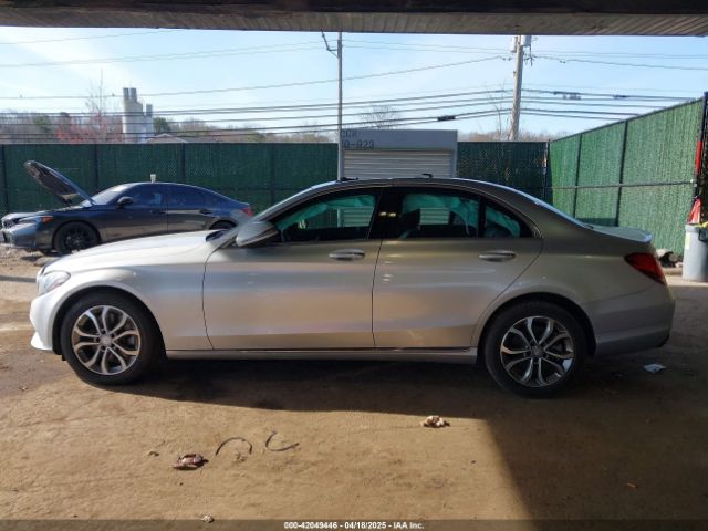55SWF4JB5GU176844 Mercedes-Benz C 300 Luxury/sport
