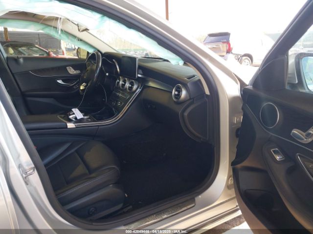 55SWF4JB5GU176844 Mercedes-Benz C 300 Luxury/sport
