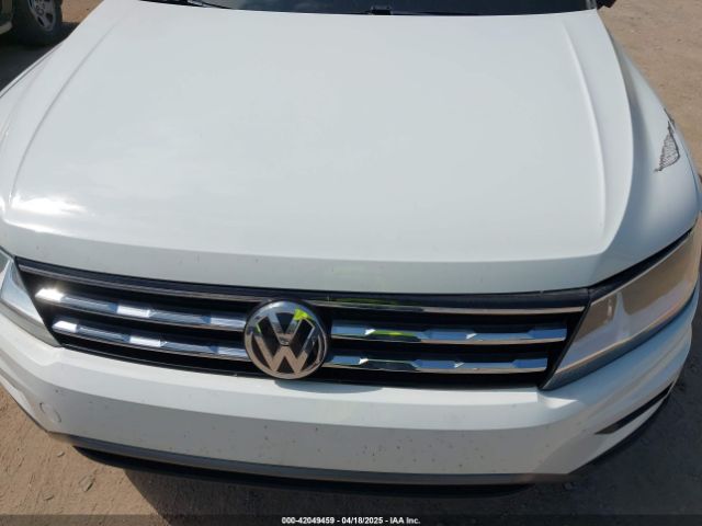 3VV3B7AX5KM194120 Volkswagen Tiguan 2.0t Se/2.0t Sel/2.0t Sel R-line/2.0t Sel R-line Black