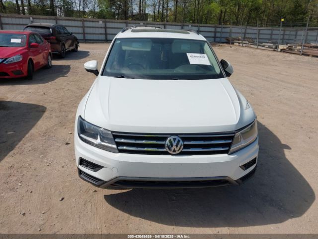 3VV3B7AX5KM194120 Volkswagen Tiguan 2.0t Se/2.0t Sel/2.0t Sel R-line/2.0t Sel R-line Black