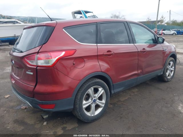 1FMCU0GX0FUA90400 Ford ESCAPE SE