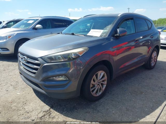KM8J33A49GU091203 Hyundai TUCSON SE