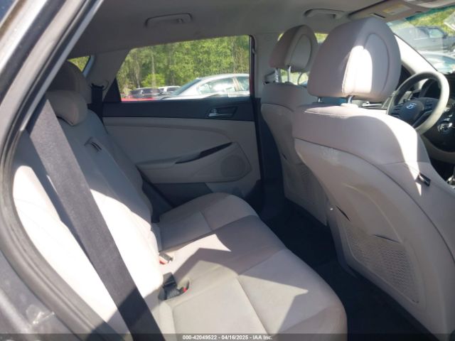 KM8J33A49GU091203 Hyundai TUCSON SE