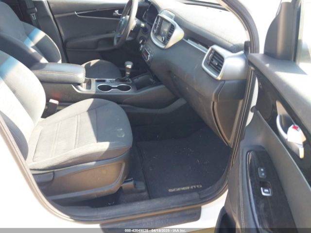 5XYPGDA56KG441320 KIA Sorento 3.3l Lx