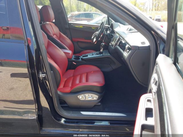 2017 PORSCHE MACAN WP1AF2A57HLB61530 Photo 4