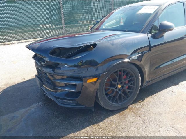 2017 PORSCHE MACAN WP1AF2A57HLB61530 Photo 5