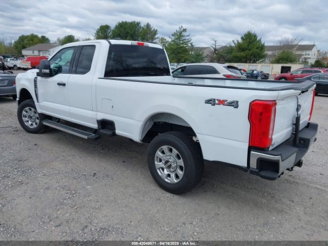 1FT7X2BN5RED47418 Ford F-250 Xlt
